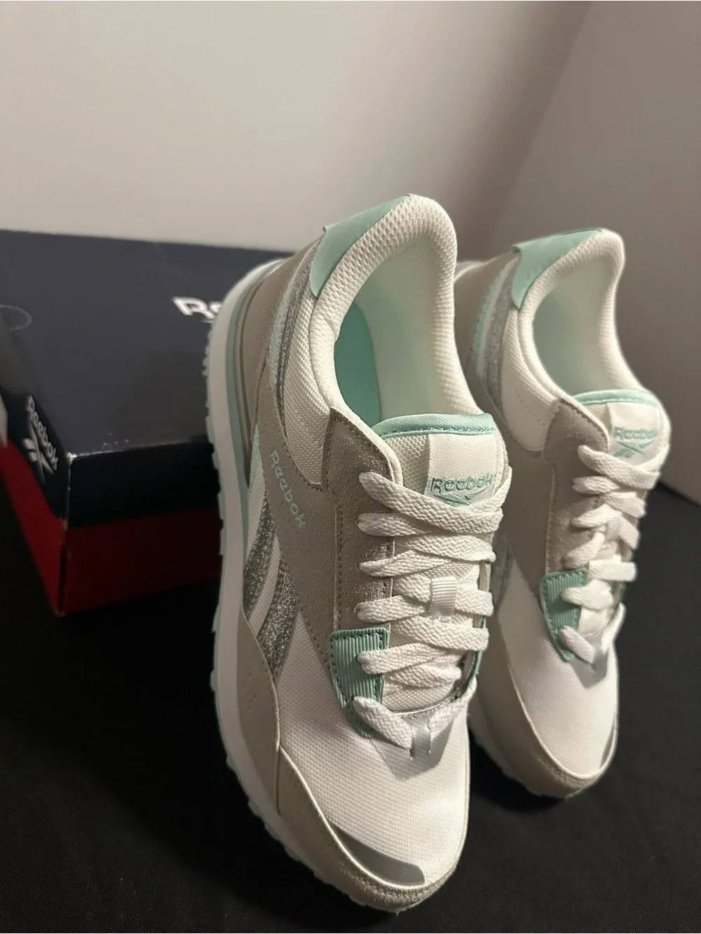 Reebok Classic Women’s Size 7 Spark Flash Grey White Mint AR30248G – New in Box